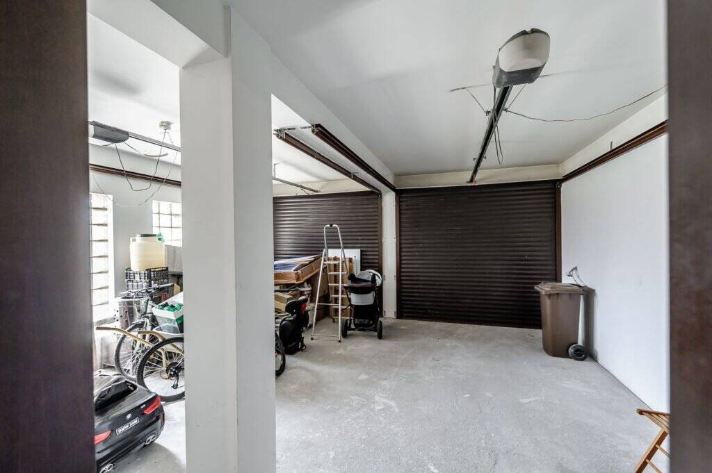 De vânzare Vilă de lux complet amenajată, ideală pentru o familie cu stil în zona 6 Vanatori 5 camere 4 dormitoare Arad 12
