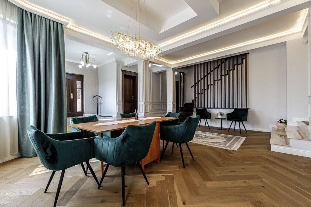 De vânzare Vilă de lux complet amenajată, ideală pentru o familie cu stil în zona 6 Vanatori 5 camere 4 dormitoare Arad 4