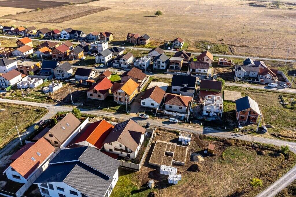 De vânzare Casă nouă de vânzare în cartierul nou din Zimand, Comision 0 în zona Arad 4 camere 3 dormitoare Arad 10