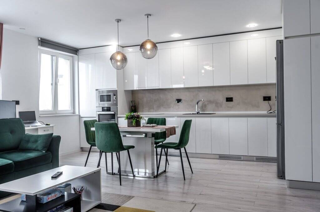 De vânzare Apartament superb, ultrafinisat, bloc nou lângă Medlife Genesys în zona Micalaca 2 camere 1 dormitor Arad 1