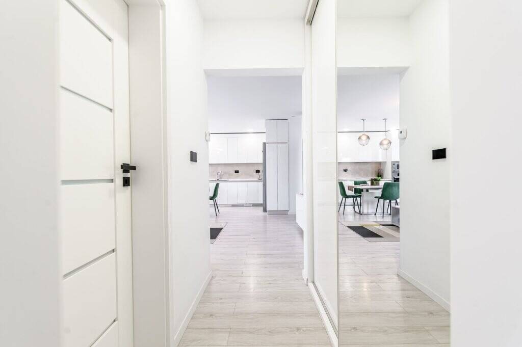 De vânzare Apartament superb, ultrafinisat, bloc nou lângă Medlife Genesys în zona Micalaca 2 camere 1 dormitor Arad 3