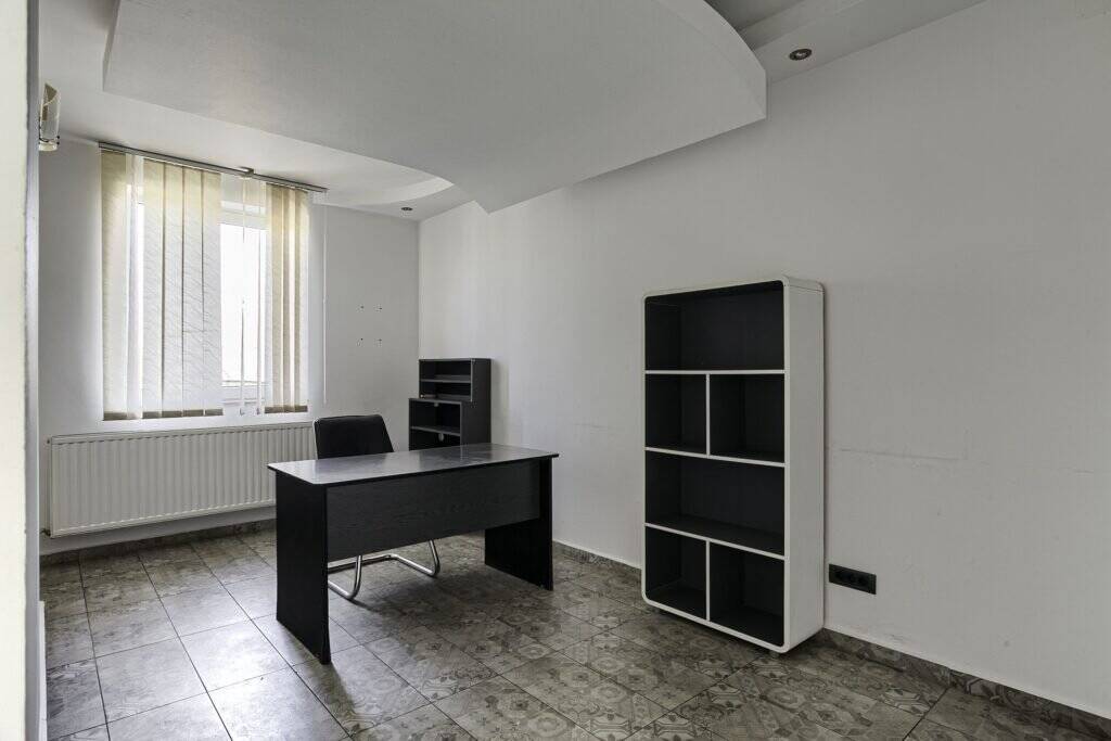 De închiriat Spatiu ideal pentru afacerea ta in zona UTA Comision 0 în zona UTA 2 camere Arad 2