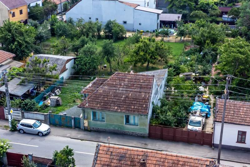 De vânzare Atenție! O oportunitate rară în inima Aradului! în zona Aradul Nou 4 camere 3 dormitoare Arad 2