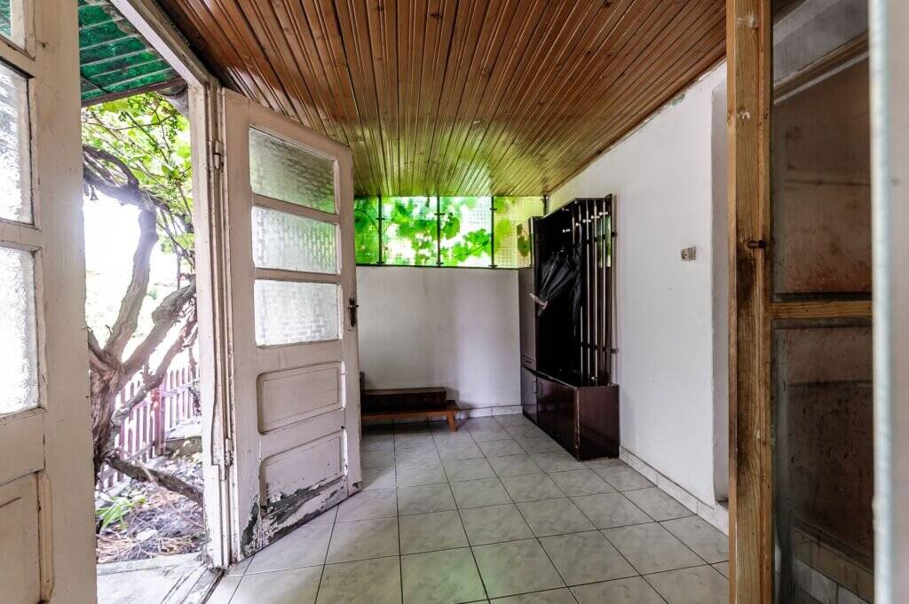 De vânzare Rezervat Două case în aceeași curte cartier Bujac, 343 mp teren în zona Bujac 5 camere 4 dormitoare Arad 11