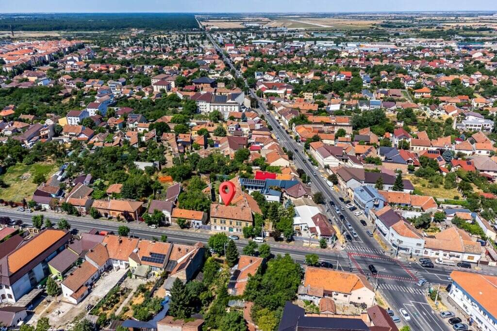De vânzare Teren 1015 mp cu construcție, zonă premium Andrei Șaguna, Arad în zona Central 9 camere Arad 2