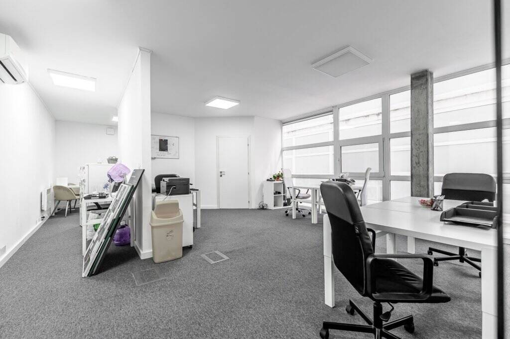 INCHIRIAT Spațiu de birouri ultracentral pe strada Iustin Marsieu De închiriat INCHIRIAT Spațiu de birouri ultracentral pe strada Iustin Marsieu în zona Ultracentral 3 camere Arad 9