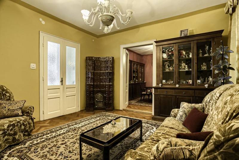 Casa din caramida 7 camere – Aradul Nou – COMISION 0% De vânzare Casa din caramida 7 camere – Aradul Nou – COMISION 0% în zona Aradul Nou 7 camere 5 dormitoare Arad 2