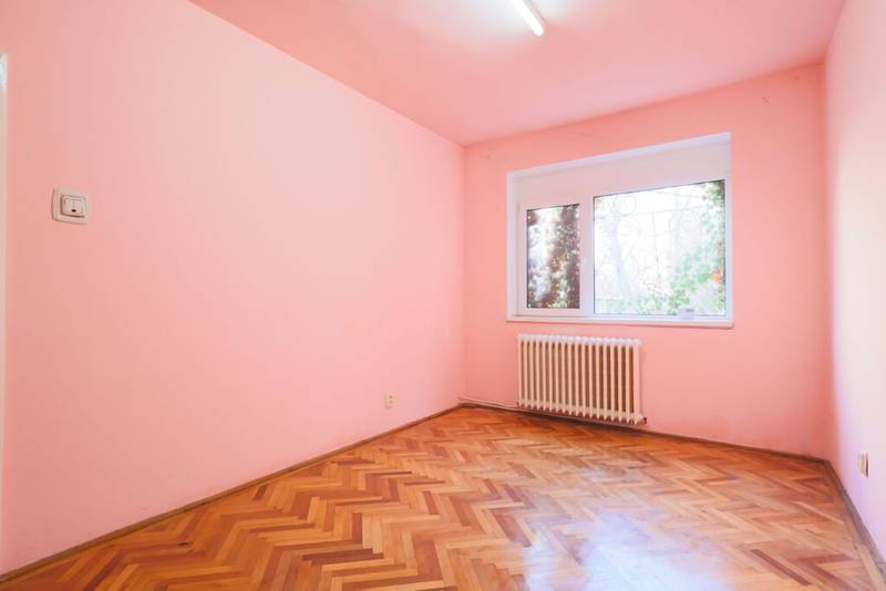 Apartament decomandat 3 camere – str. Horia – COMISION 0% De vânzare Apartament decomandat 3 camere – str. Horia – COMISION 0% în zona Ultracentral 3 camere 2 dormitoare Arad 11
