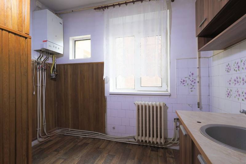 Apartament decomandat 3 camere – str. Horia – COMISION 0% De vânzare Apartament decomandat 3 camere – str. Horia – COMISION 0% în zona Ultracentral 3 camere 2 dormitoare Arad 4