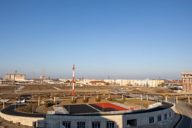 Teren generos pentru casa ta, in mijlocul orașului FĂRĂ AGENȚIE De vânzare Teren generos pentru casa ta, in mijlocul orașului FĂRĂ AGENȚIE în zona Aurel Vlaicu 3 camere Arad 1