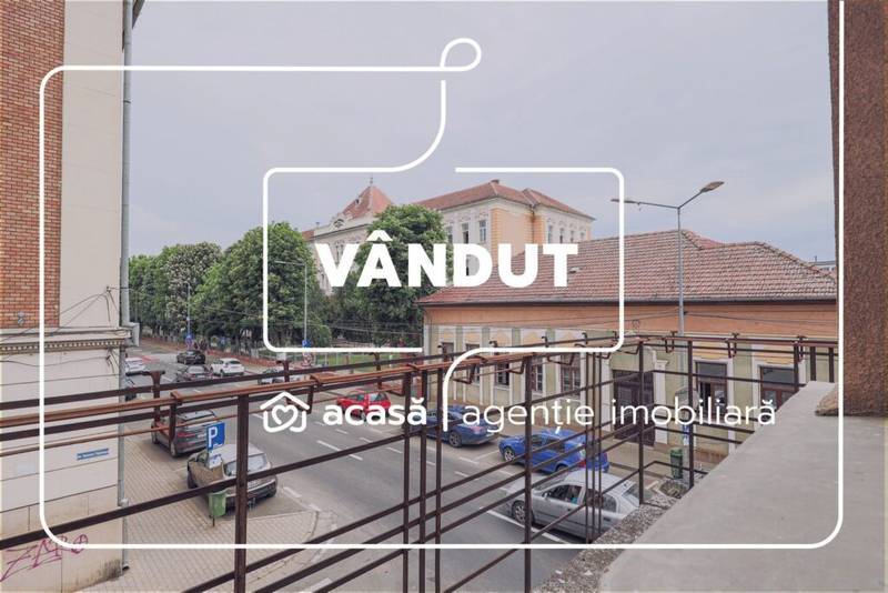 De vânzare Rezervat! apartament 4 camere,  Bulevardul General Dragalina în zona Ultracentral 4 camere 2 dormitoare Arad 1