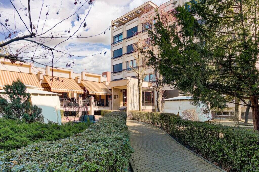 De vânzare Oportunitate exclusivă de investiție: Hotel Best Western Central Arad în zona Ultracentral 43 camere Arad 7