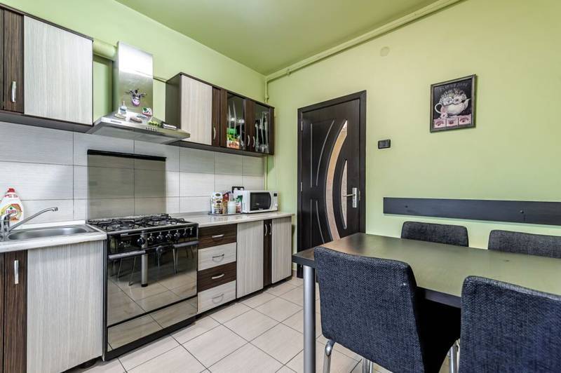 De vânzare Apartament spațios, 2 camere decomandat, zonă premium Podgoria Arad în zona Ultracentral 2 camere 1 dormitor Arad 4
