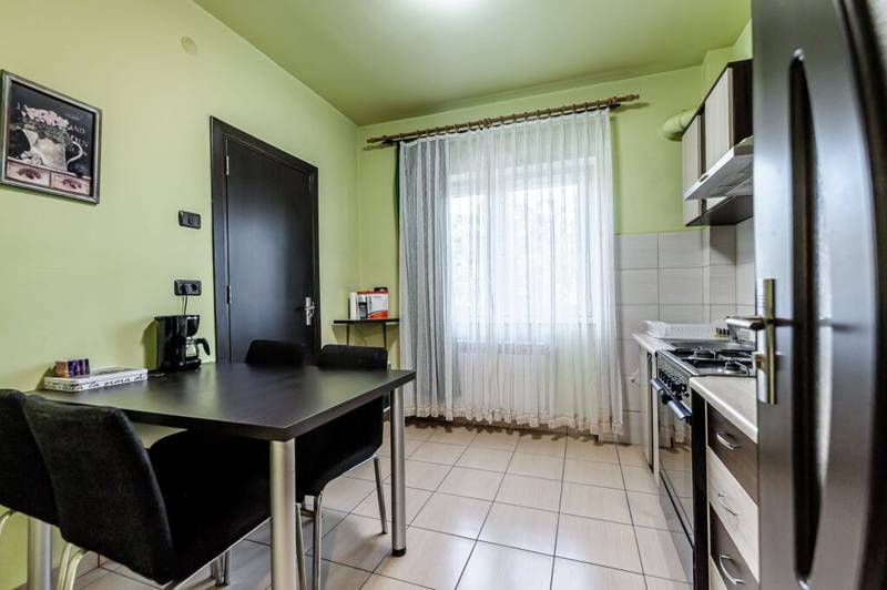 De vânzare Apartament spațios, 2 camere decomandat, zonă premium Podgoria Arad în zona Ultracentral 2 camere 1 dormitor Arad 5