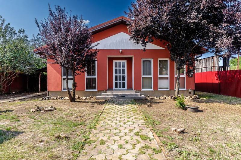 De vânzare Casă 2008 – 6 camere – teren 1440 mp – Zadareni, Arad – COMISION 0% în zona Arad 6 camere 4 dormitoare Arad 1