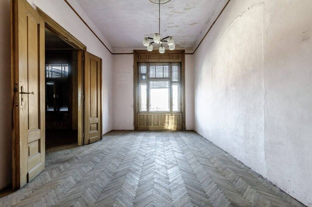 De vânzare Oportunitate! Apartament cu 4 Camere în Palatul Bohuș, Arad în zona Ultracentral 4 camere 3 dormitoare Arad 6