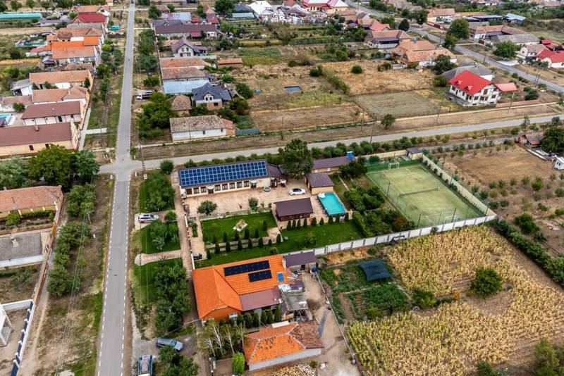De vânzare Proprietate de vis cu teren 2.880 mp și facilități PREMIUM Comision 0 în zona Arad 4 camere 2 dormitoare Arad 17