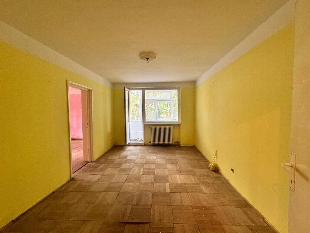 Fără comision! VÂNDUT! De vânzare apartament 2 camere Podgoria în zona Podgoria 2 camere 1 dormitor Arad 2