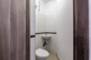 De vânzare Apartament ultracentral Arad. Pretabil pentru birou. în zona Ultracentral 2 camere 1 dormitor Arad 6