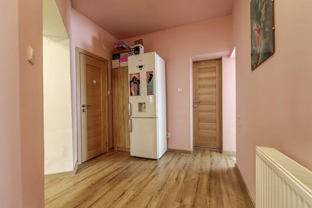 De vânzare REZERVAT!Apartament 2 camere spatios la casa individuala zona centrala în zona Ultracentral 2 camere 1 dormitor Arad 9