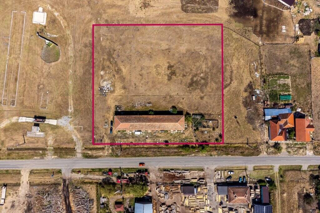 De vânzare Proprietate ideală pentru atelier sau mică afacere în Zărand! în zona Arad Arad 4