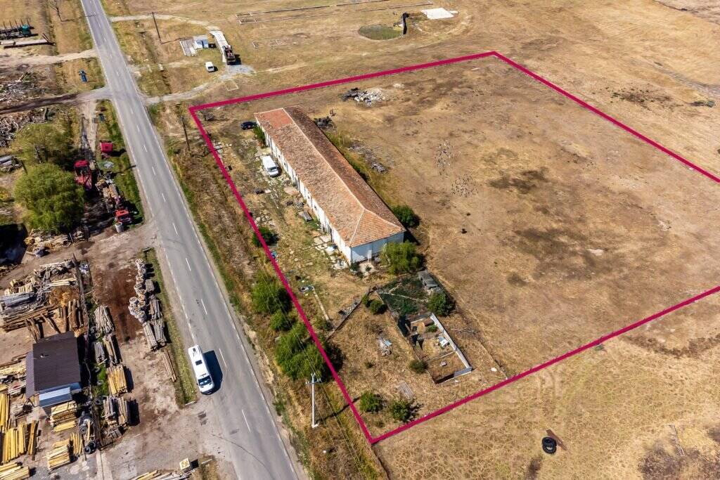 De vânzare Proprietate ideală pentru atelier sau mică afacere în Zărand! în zona Arad Arad 6