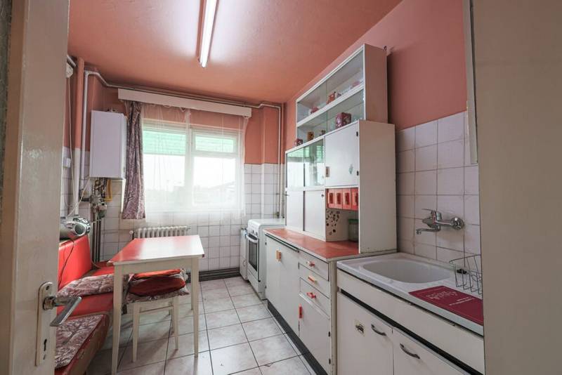 De vânzare REZERVAT!Vedere directă spre faleza Mureșului, Micalaca 300 în zona Micalaca 4 camere 3 dormitoare Arad 3