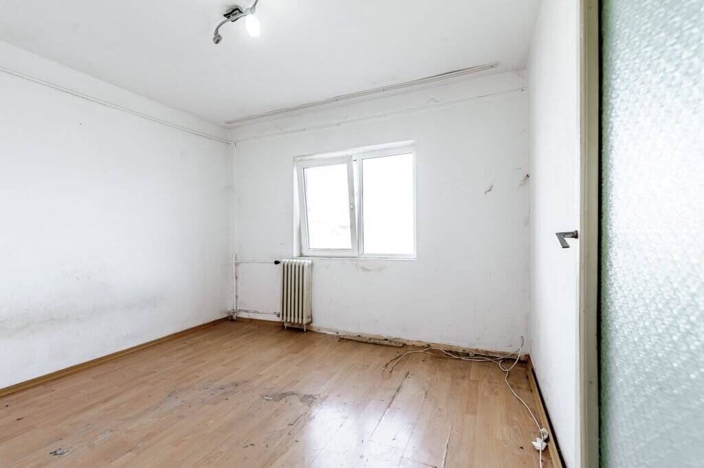 Apartament accesibil cu 2 camere, în zona 500 Micalaca De vânzare Apartament accesibil cu 2 camere, în zona 500 Micalaca în zona Micalaca 2 camere 1 dormitor Arad 6