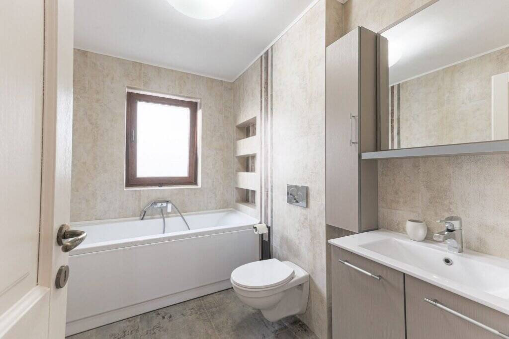 De vânzare Casă premium în Subcetate, construcție nouă finisaje de lux Comision 0 în zona Subcetate 5 camere 4 dormitoare Arad 11