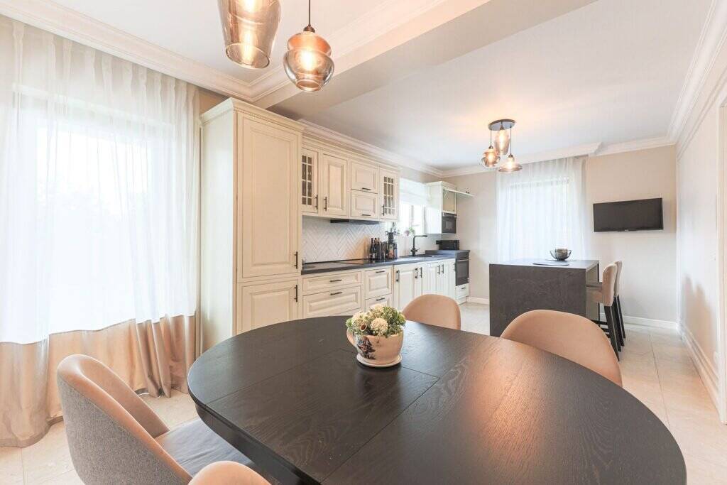 De vânzare Casă premium în Subcetate, construcție nouă finisaje de lux Comision 0 în zona Subcetate 5 camere 4 dormitoare Arad 14