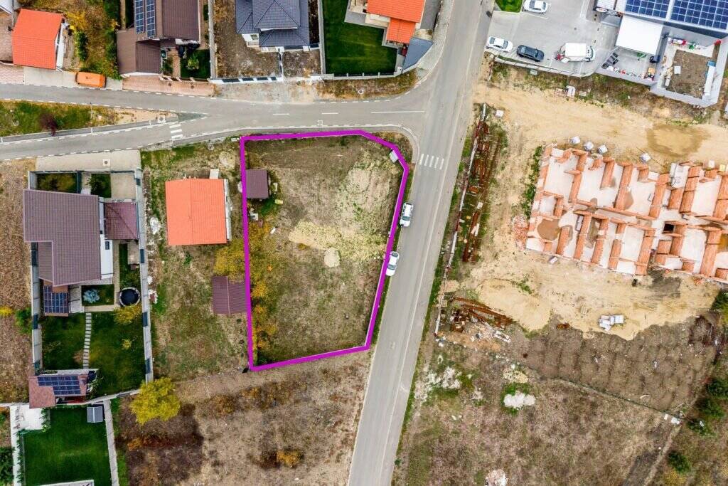 De vânzare Oportunitate rară în Via Carmina – Strada Flavia | 955 mp în zona Arad Arad 3