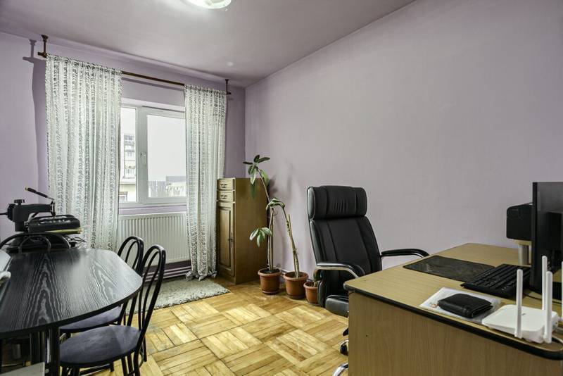 Fără comision! Apartament spatios cu 4 camere strada Fat Frumos în zona Aurel Vlaicu 4 camere 3 dormitoare Arad 6