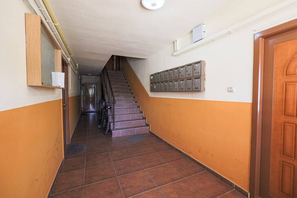 PRET NOU! Apartament 1 camera – renovat – Parneava, Arad – COMISION 0 De vânzare PRET NOU! Apartament 1 camera – renovat – Parneava, Arad – COMISION 0 în zona Parneava 1 camera Arad 5