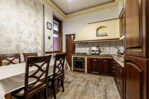 De închiriat apartament cu 2 camere central De închiriat De închiriat apartament cu 2 camere central în zona Central 2 camere 1 dormitor Arad 6