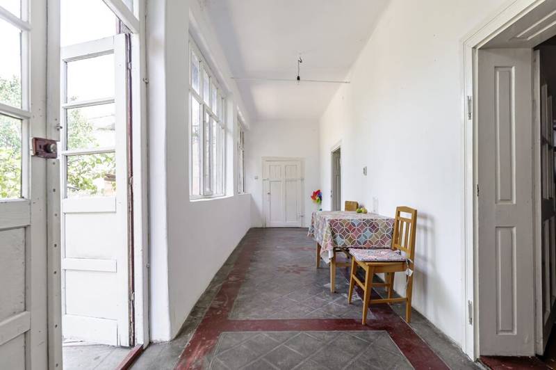 Vila la rosu 14 cam Calea Radnei+casa de caramida 3 camere comision 0 De vânzare Vila la rosu 14 cam Calea Radnei+casa de caramida 3 camere comision 0 în zona Micalaca 14 camere 8 dormitoare Arad 7
