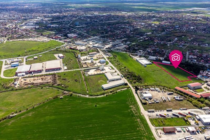 Teren cu PUZ in Arad, servicii, industrie, depozitare 8.307 mp De vânzare Teren cu PUZ in Arad, servicii, industrie, depozitare 8.307 mp în zona Exterior Nord Arad 3