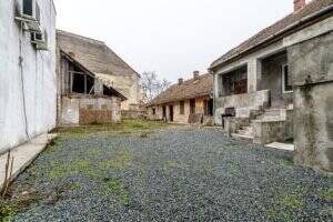Casa din caramida – teren 612 mp – Centru Arad – COMISION 0% De vânzare Casa din caramida – teren 612 mp – Centru Arad – COMISION 0% în zona Boul Rosu 3 camere Arad 2