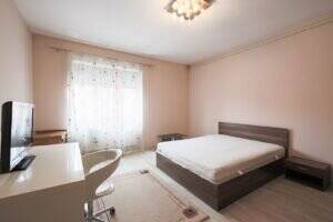 Apartament spațios cu 2 camere – terasă – str. Desseanu – COMISION 0% De vânzare Apartament spațios cu 2 camere – terasă – str. Desseanu – COMISION 0% în zona Ultracentral 2 camere 1 dormitor Arad 1