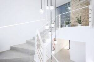 De vânzare Cladire cu destinatie multifunctionala in zona Podgoria Comision 0 în zona Central 15 camere Arad 9