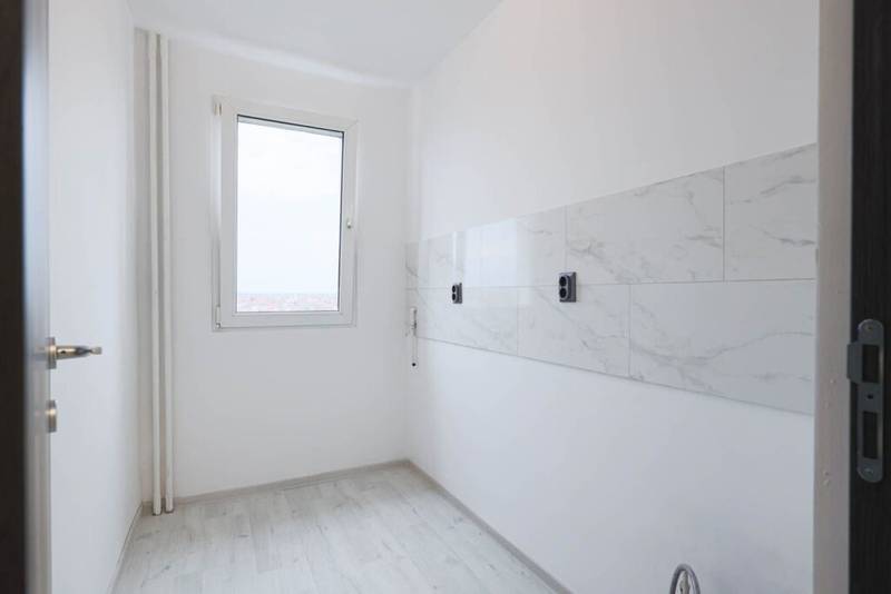 Apartament 2 camere, renovat și disponibil imediat în Fortuna/Vlaicu De vânzare Apartament 2 camere, renovat și disponibil imediat în Fortuna/Vlaicu în zona Fortuna 2 camere 1 dormitor Arad 4
