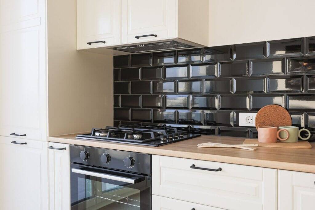 Apartament ARED finisat la cheie cu 2 camere si chirias inclus De vânzare Apartament ARED finisat la cheie cu 2 camere si chirias inclus în zona UTA 2 camere 1 dormitor Arad 3