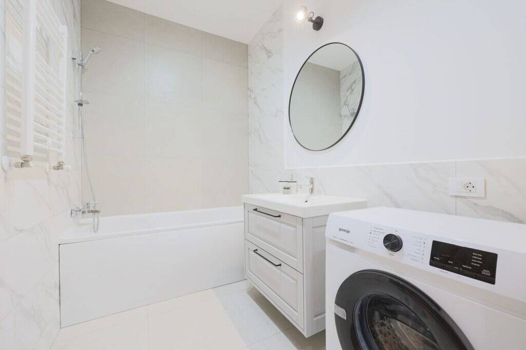 Apartament ARED finisat la cheie cu 2 camere si chirias inclus De vânzare Apartament ARED finisat la cheie cu 2 camere si chirias inclus în zona UTA 2 camere 1 dormitor Arad 9