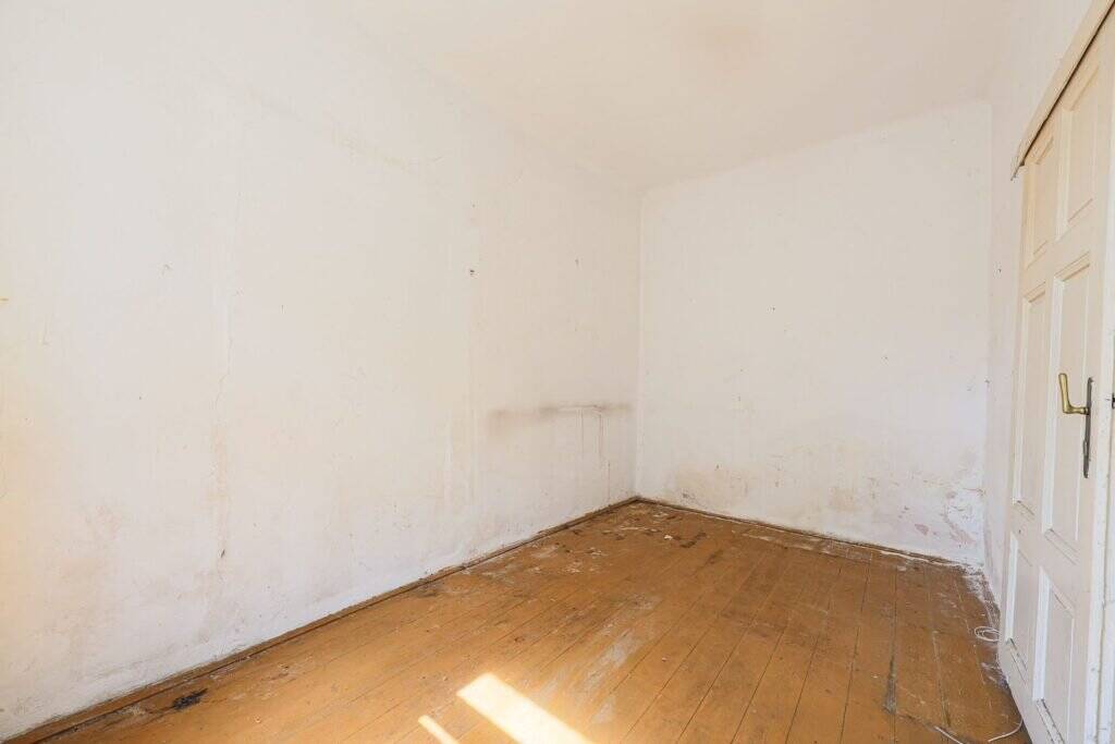 Apartament cu 3 camere,  zonă centrală – 0% comision De vânzare Apartament cu 3 camere,  zonă centrală – 0% comision în zona Central 3 camere Arad 2