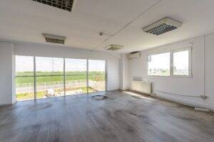 De închiriat Hală industrială ideală pentru producție sau showroom în Arad în zona Gradiste 2 camere Arad 9