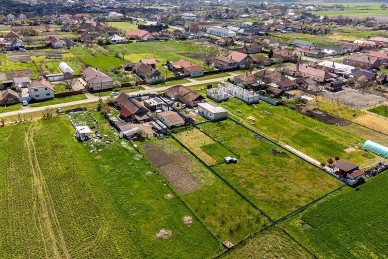 De vânzare PRET NOU! Casa – tip container – Teren 1987 mp – Turnu – COMISION 0% în zona Arad 3 camere Arad 6