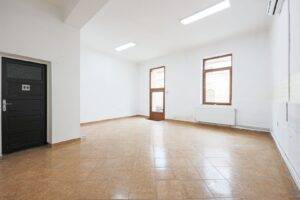 De închiriat Spațiu comercial – Zona Piața Catedralei, Arad în zona Central 1 camera Arad 3