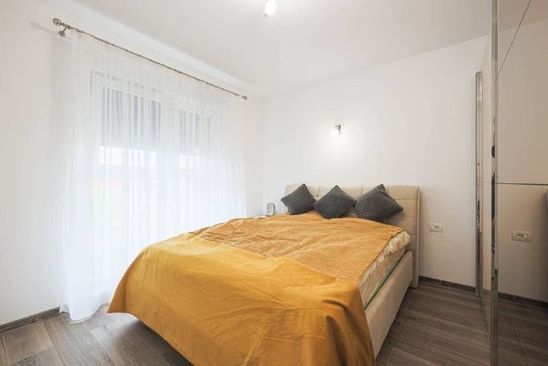 De vânzare VÂNDUT! Apartament  modern și luminos într-un bloc nou din 2022 în zona Romanilor 2 camere 1 dormitor Arad 4