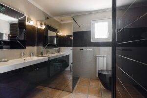 De vânzare Vila fermecătoare la 10 minute de Cannes în zona Arad 7 camere 5 dormitoare Arad 13