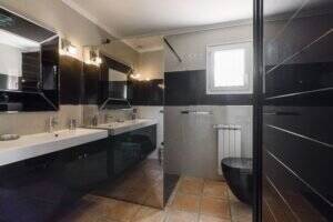 De vânzare Vila fermecătoare la 10 minute de Cannes în zona Arad 7 camere 5 dormitoare Arad 13