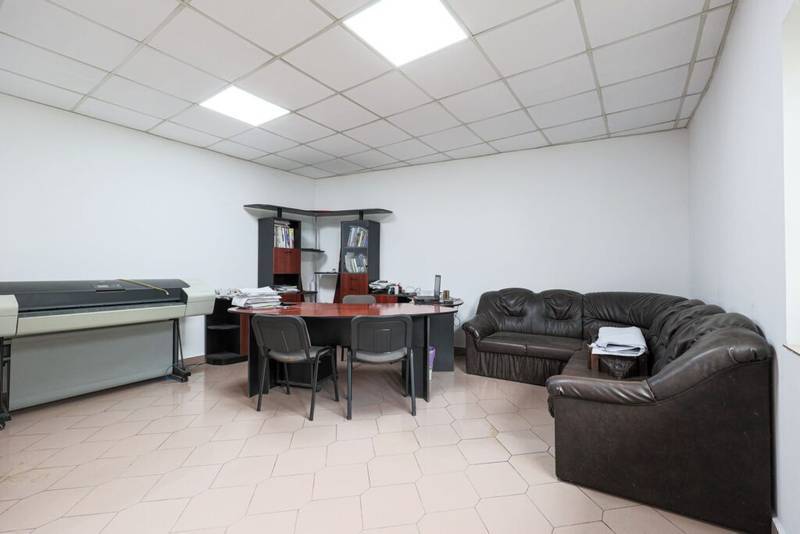 De vânzare De vanzare apartament transformat in birou în zona Central 3 camere Arad 1